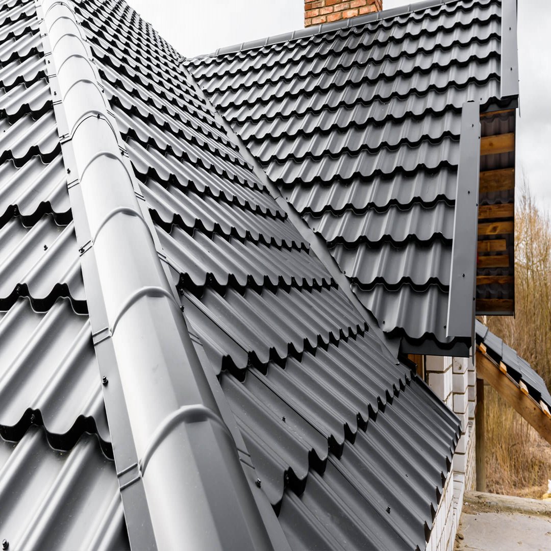 toiture en tuiles noir S BEAUTOUR COUVERTURE